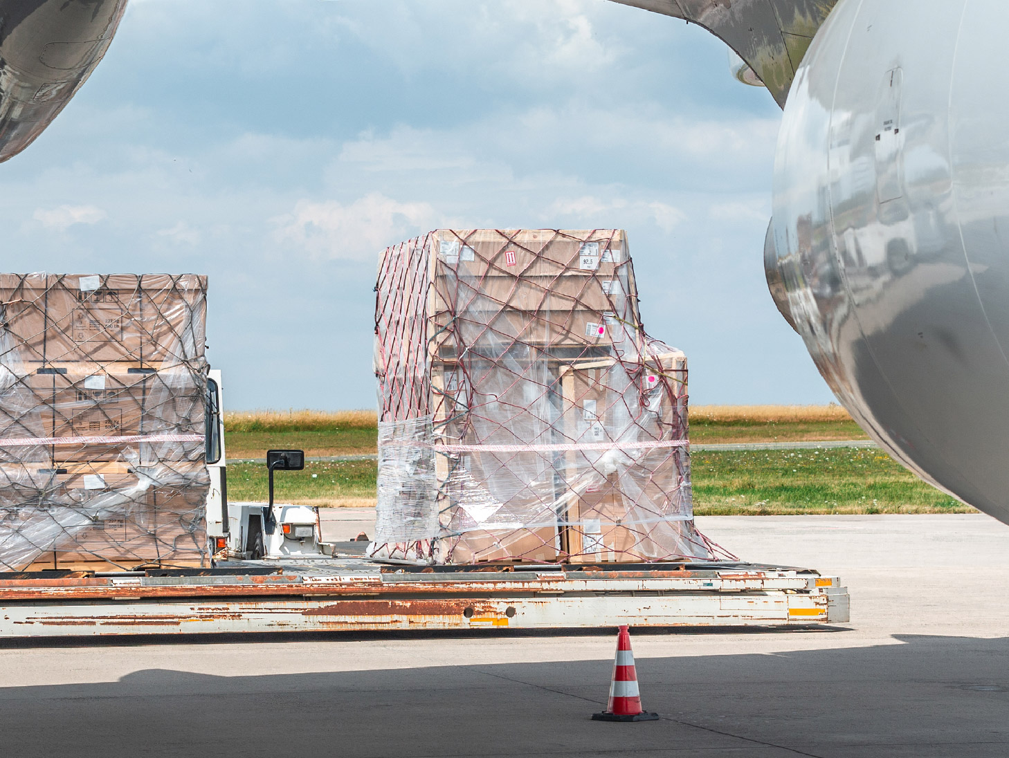 提供丰富、高性价比的
航空货运方案与服务